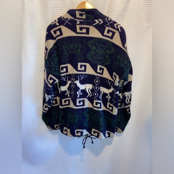 Unisex Vintage loose fit buttoned Cardigan Nordic winter themed size Large or XL - Picture 10 of 11